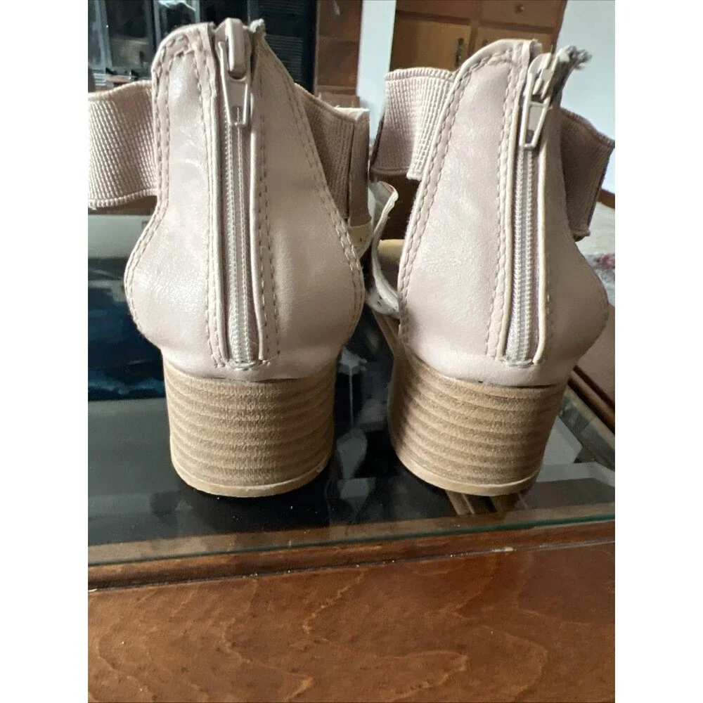 Rachel‎ Shoes TOE BOOTIE SIZE 12 BEIGE CHEVRON